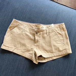 Hollister Short EUC Size 3- 26 Light Brown